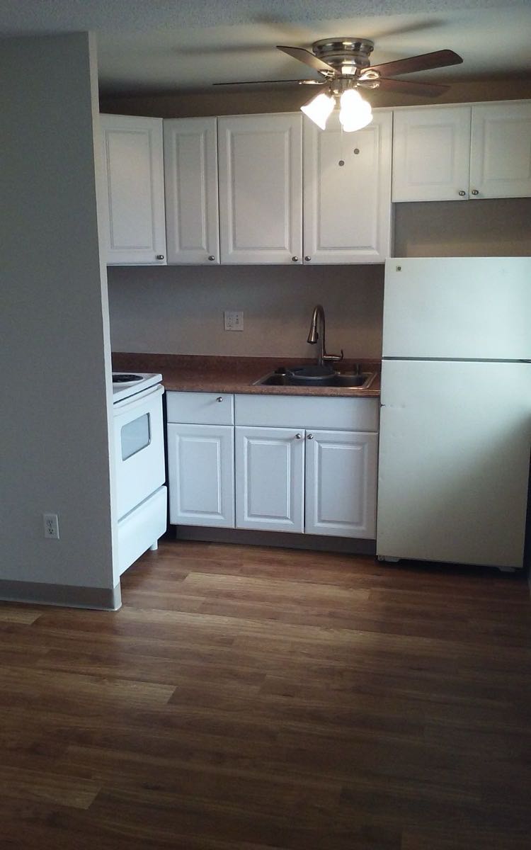 Updated kitchen with full-size appliances
